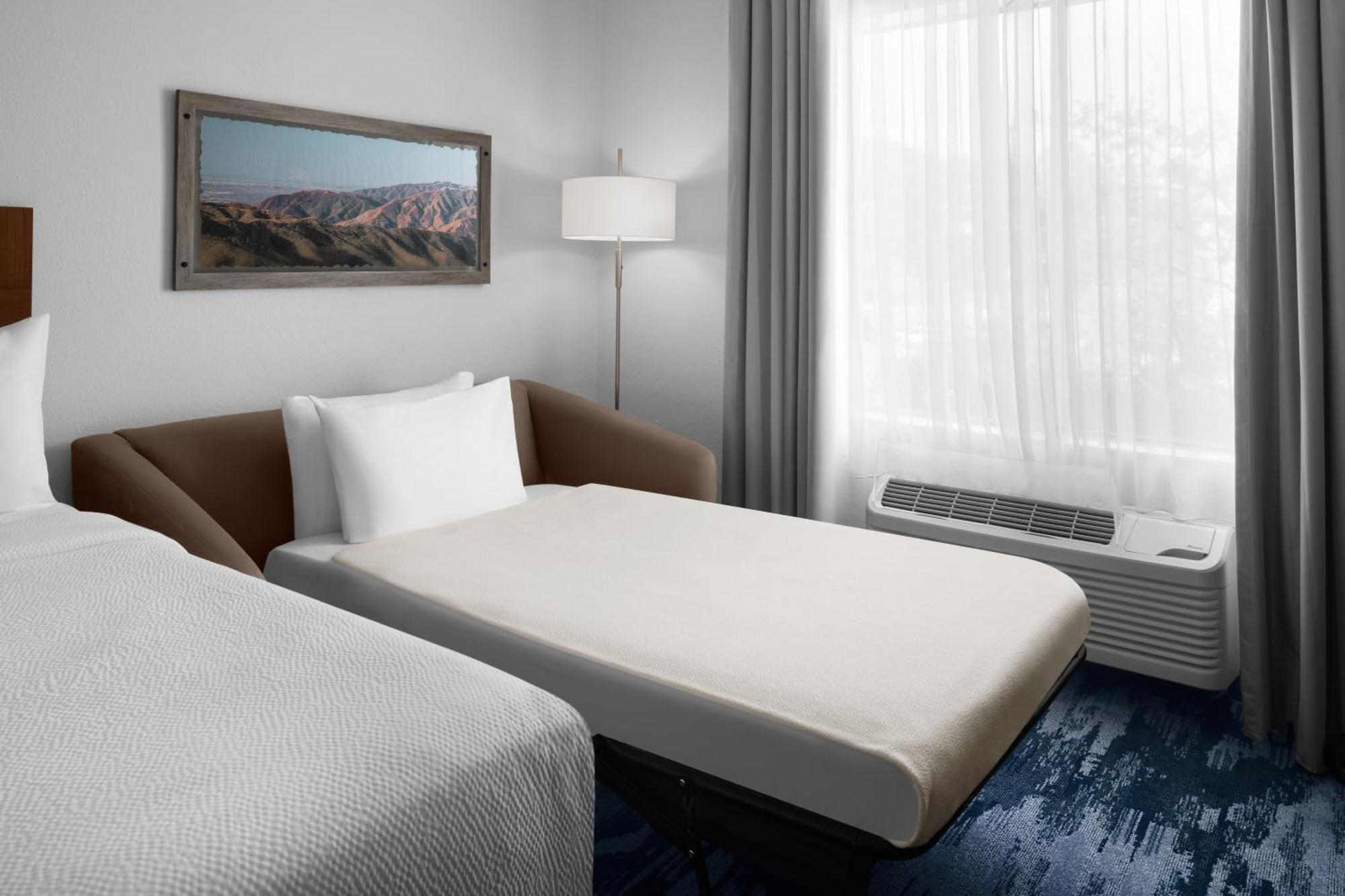 Fairfield Inn By Marriott Santa Clarita Valencia Exterior photo